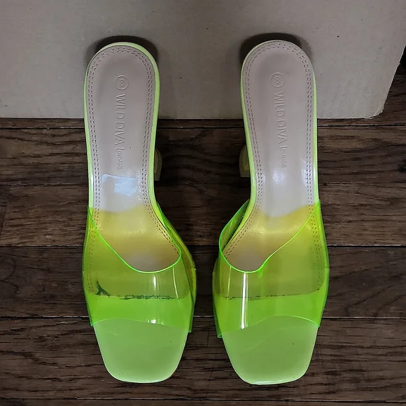 Wild Diva Shoes New Neon Green Transparent Clear Slides Mules